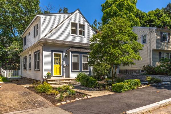 39 Andrews St, Medford, MA 02155