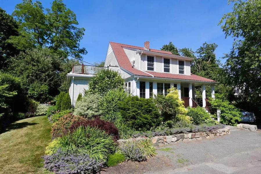 5 Curtis Street, Marblehead, MA 01945