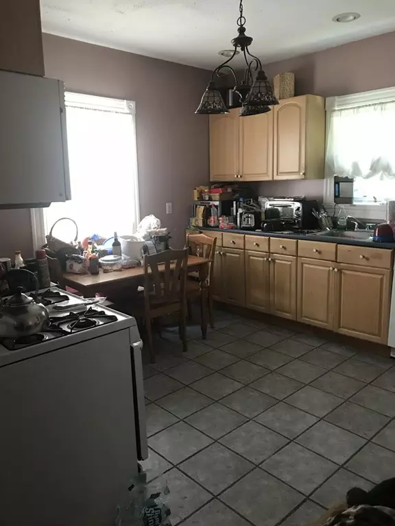 Woburn, MA 01801,6-8 Church Ct