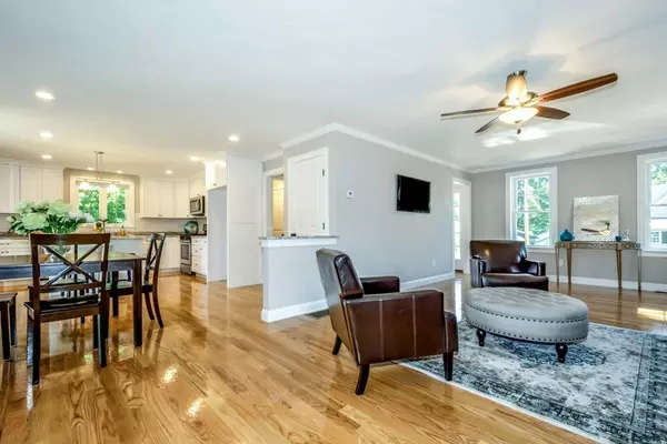 Littleton, MA 01460,3 Lincoln Dr