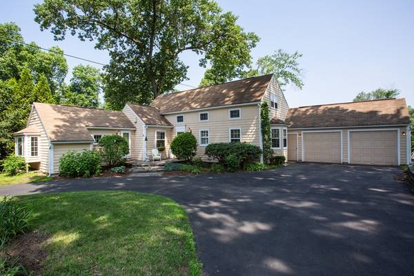 100 Emerson Rd, Longmeadow, MA 01106