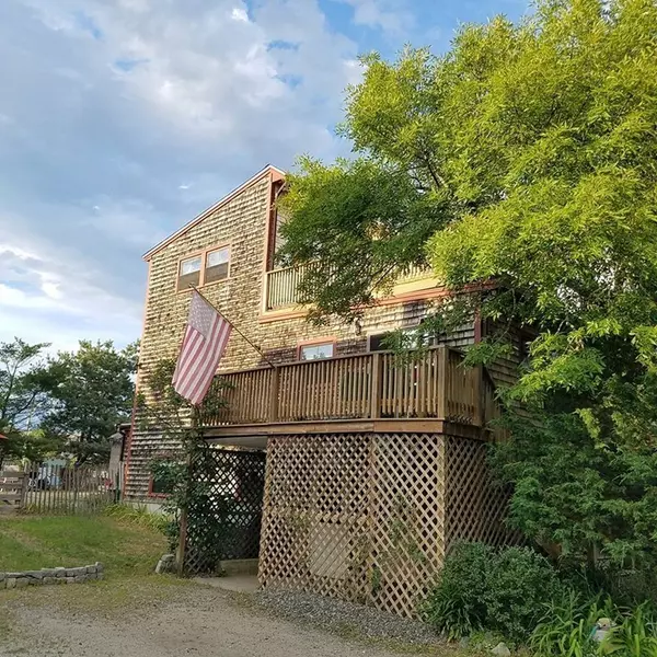 Newbury, MA 01951,13 Plum Island Blvd