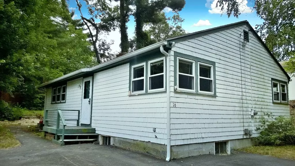 Halifax, MA 02338,16 Tenth Ave