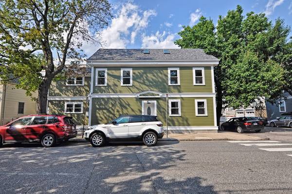 61 Winter St. #2, Cambridge, MA 02141