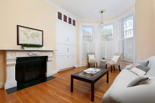 Boston, MA 02118,560 Columbus Avenue #3