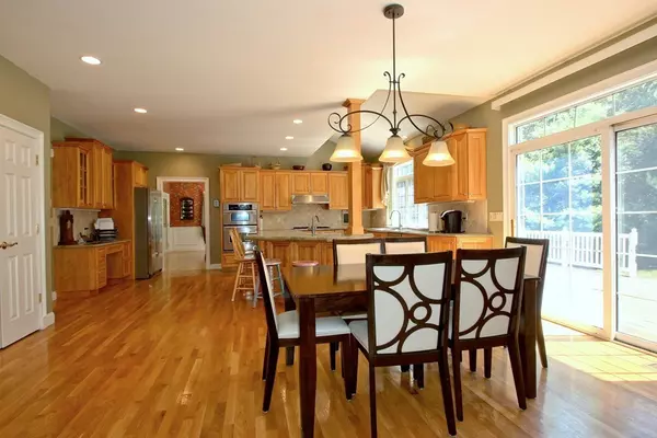 Acton, MA 01720,5 Milbery Lane