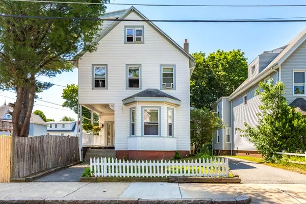 33 Dodge St, Malden, MA 02148