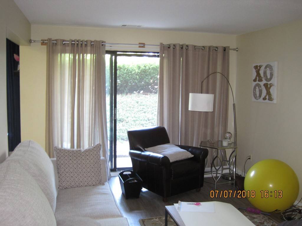 36 Shrewsbury Green Dr #A, Shrewsbury, MA 01545