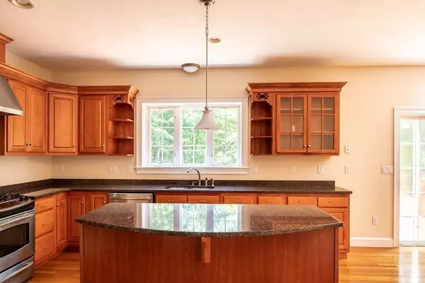 Mansfield, MA 02048,3 Nicole Rd
