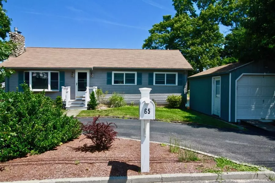 65 Edgewater Drive, Wareham, MA 02575