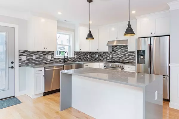 Medford, MA 02155,157-159 Sharon St #157