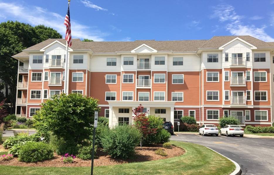 250 Main St #206, Hudson, MA 01749