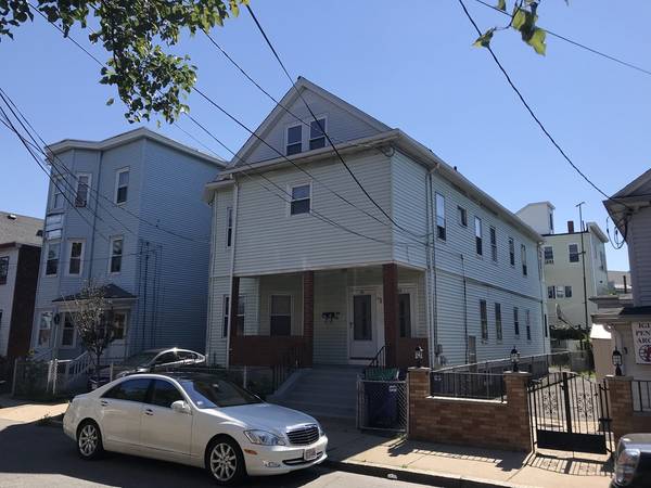 22 Mansfield St, Somerville, MA 02143