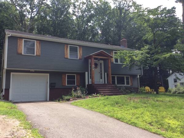 61 Swift Rd, Northbridge, MA 01588