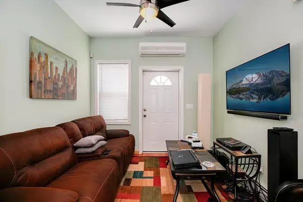 Newton, MA 02465,225 River St #B