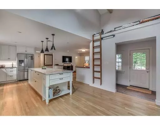 Dedham, MA 02026,290 Needham St