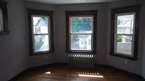 Springfield, MA 01109,101-103 Bristol St