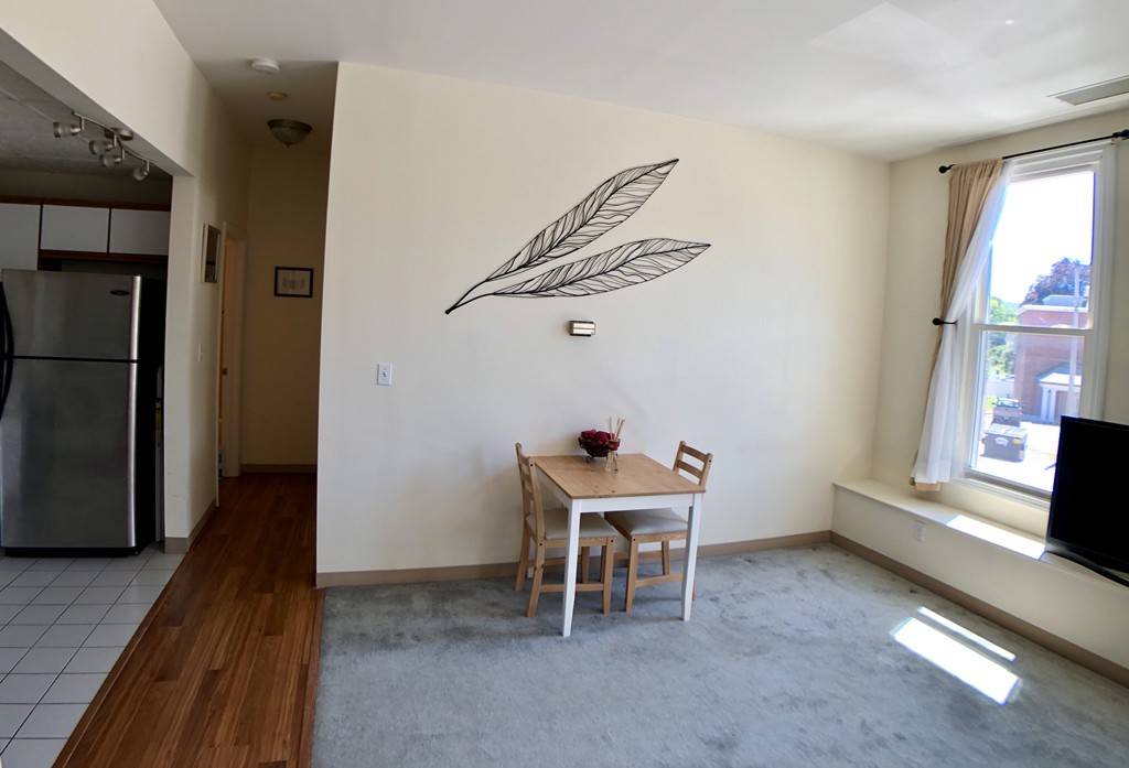Westborough, MA 01581,21 South St #20