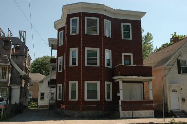 32-36 Rowe St, Lawrence, MA 01843