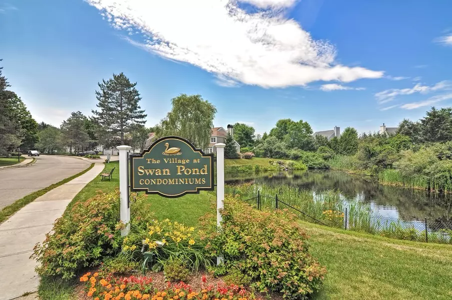 59 Clear Pond Dr #59, Walpole, MA 02081