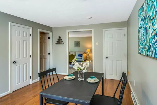 Dracut, MA 01826,115 Stuart Ave #5