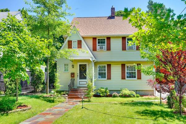 30 Auburn Street, Medford, MA 02155