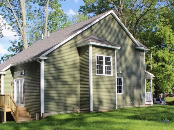 Littleton, MA 01460,12 Dean Lane