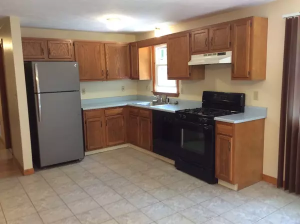 Taunton, MA 02718,62 Bettinson Court