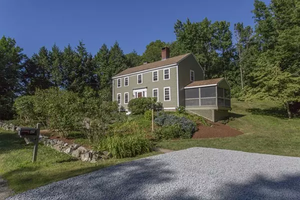 45 Georgetown Rd, West Newbury, MA 01985