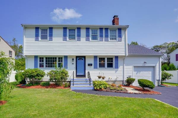 40 Westgate Rd, Framingham, MA 01701