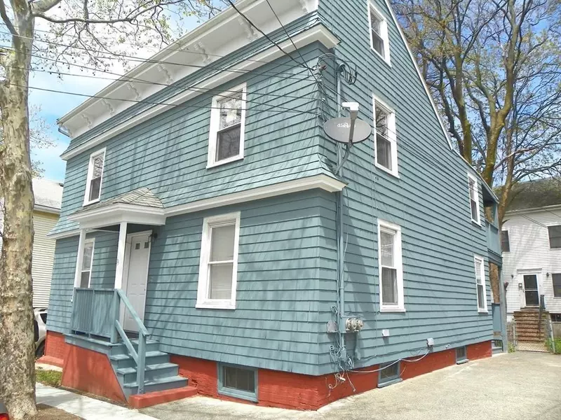 13 Blossom St, Chelsea, MA 02150