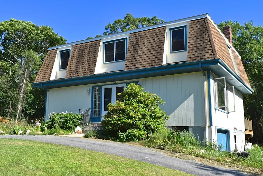 Dartmouth, MA 02748,726 Smith Neck Rd