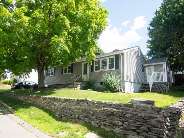 432 Daniels St, Fitchburg, MA 01420