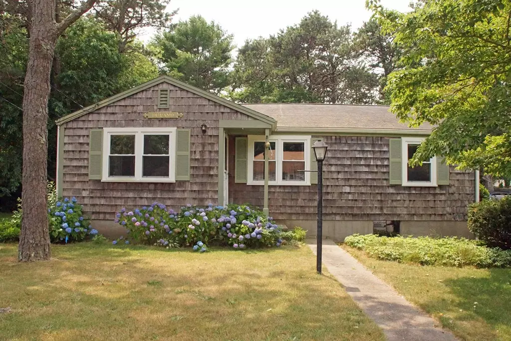 Yarmouth, MA 02673,35 Elton Rd