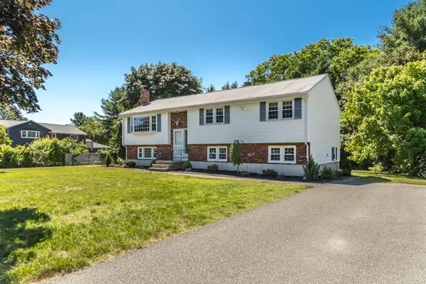 4 Gearty St, Wilmington, MA 01887