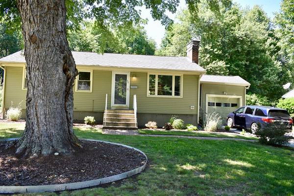 90 Wyoming Drive, Holden, MA 01520