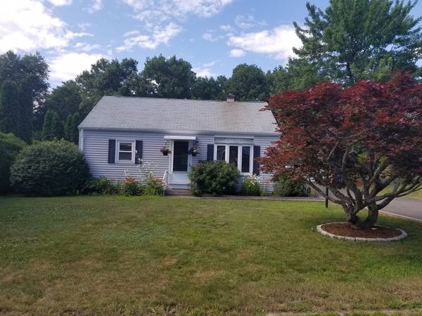 12 Bluemer Road, Southampton, MA 01073