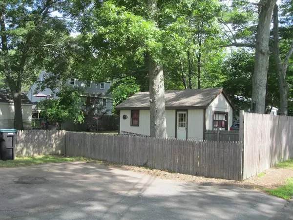 Norton, MA 02766,425 Reservoir Street