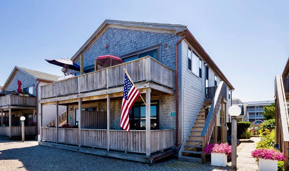 945 Commercial St #7D, Provincetown, MA 02657