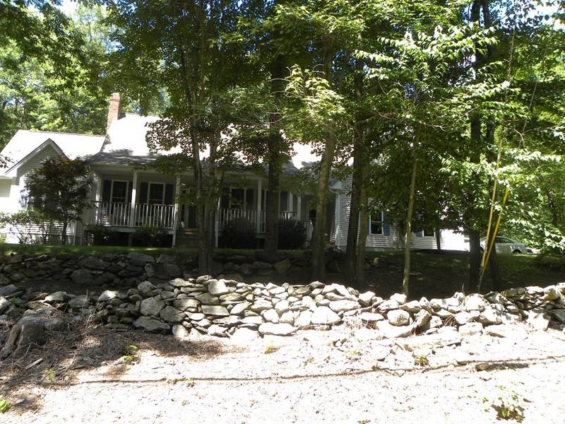 15 H Putnam Road Ext #w in-law, Charlton, MA 01507