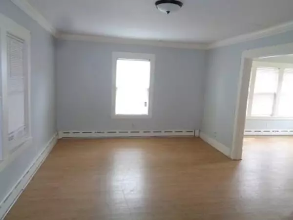 West Springfield, MA 01089,37 Garden St