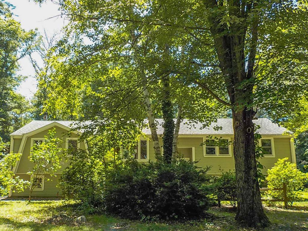 32 Tardie Ter, East Bridgewater, MA 02333