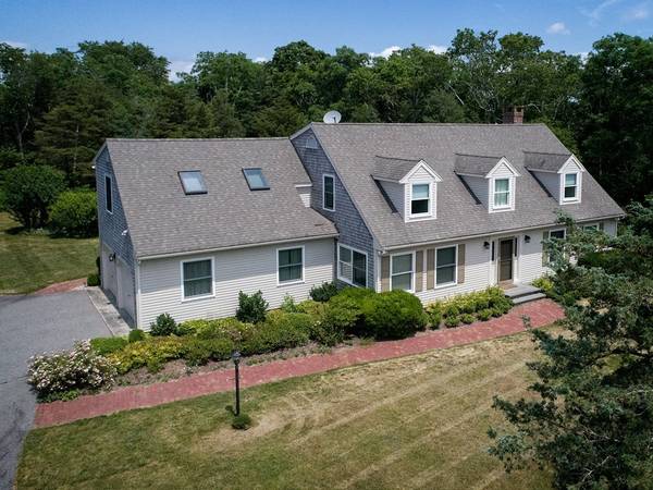 6 Old Cataumet, Bourne, MA 02534