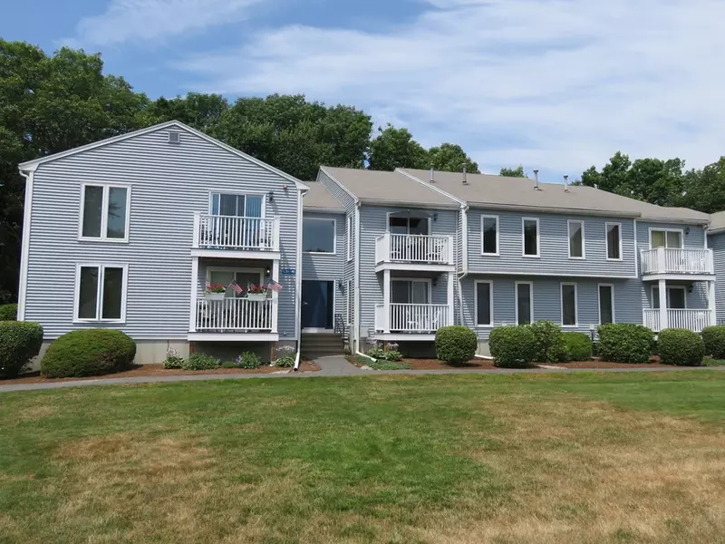 144 Hart St #37, Taunton, MA 02780