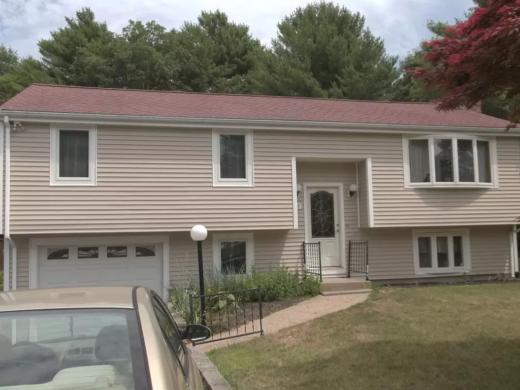 Plymouth, MA 02360,14 Queen Dr