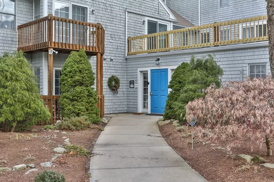 26 Pleasant Lake Ave #18, Harwich, MA 02645