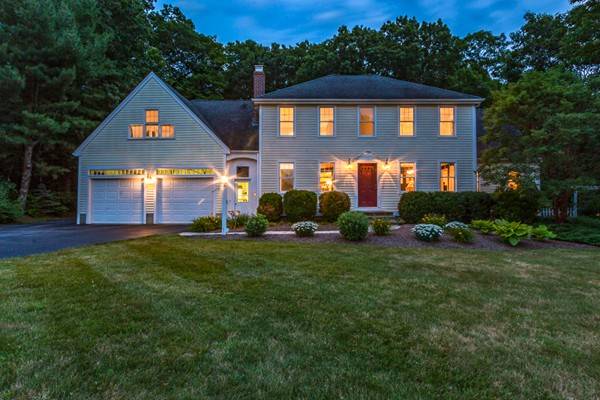 27 Merriam Way, Upton, MA 01568