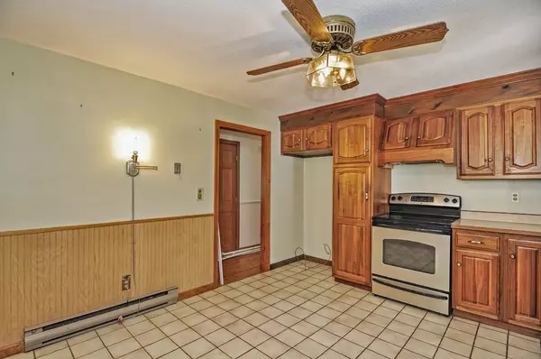 Northbridge, MA 01588,98 Walker St