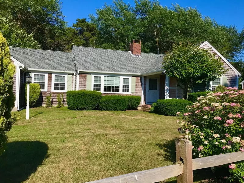 36 Capri Ln, Chatham, MA 02633