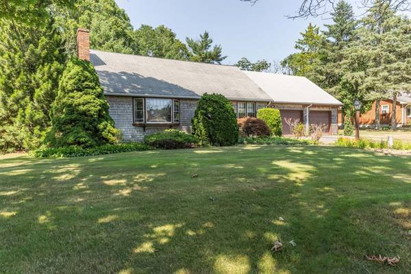 47 Lucy Little Rd, Dartmouth, MA 02747